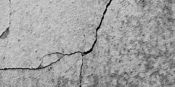 Trabajos Verticales en Fachadas de Edificios / Viviendas Ciudad Lineal · Reparación, Sellado de Grietas y Desperfectos